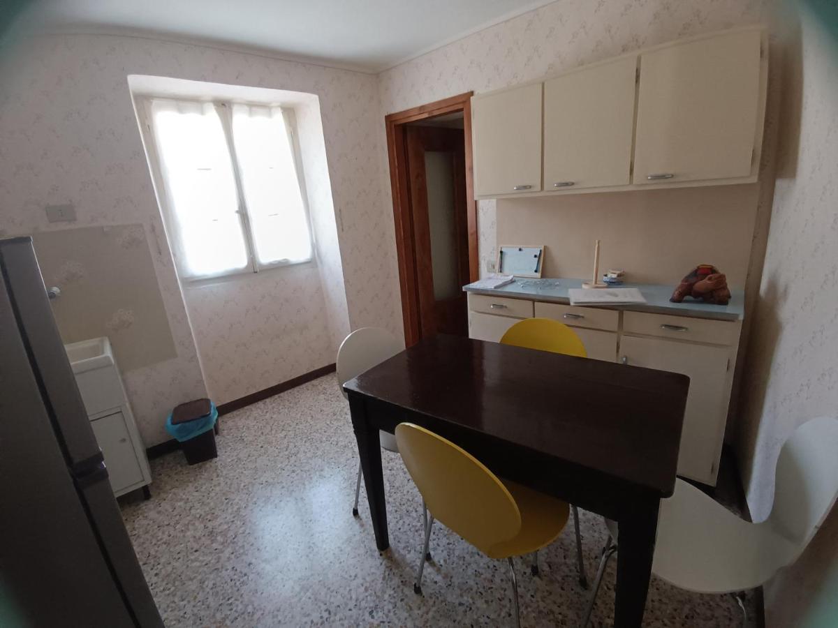 I Tre Moschettoni Apartment Valbrona Bagian luar foto